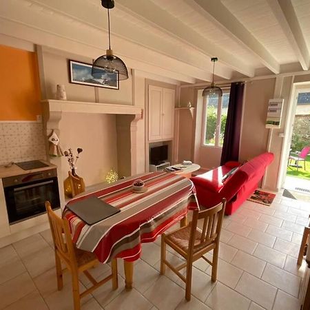 Vila Gite En Cotentin Etienville Exteriér fotografie
