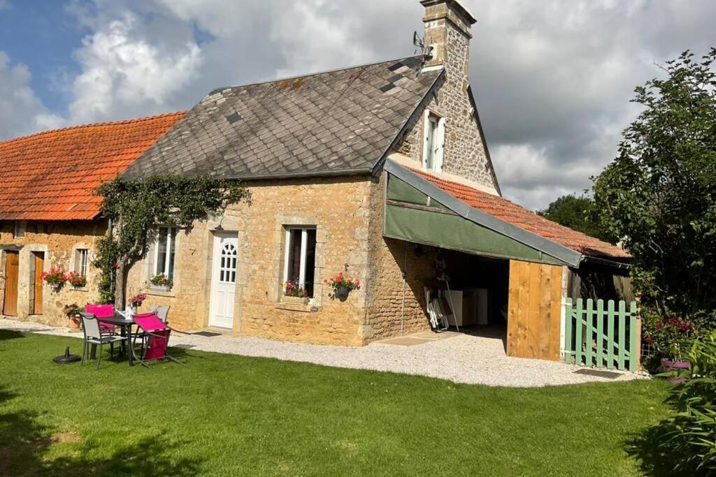 Vila Gite En Cotentin Etienville Exteriér fotografie